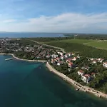 Traumhafte Punta Skala Mit 2 Terrassen By Interhome Vakantiehuis