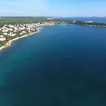 בית נופש Traumhafte Punta Skala Mit 2 Terrassen By Interhome